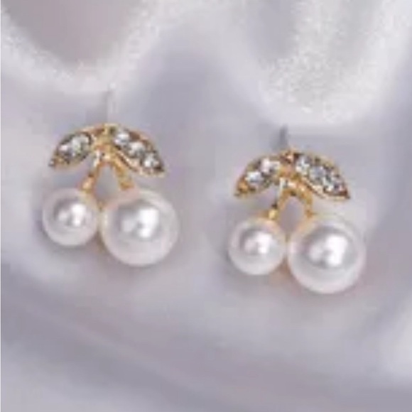 Pearl Cherry Rhinestone Earrings - Picture 6 of 9